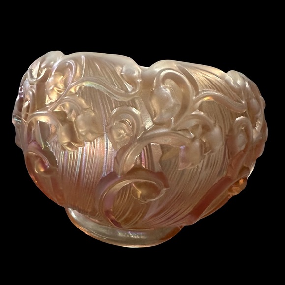 Fenton Lily Of The Valley Peach Pink  Bowl - Picture 6 of 9